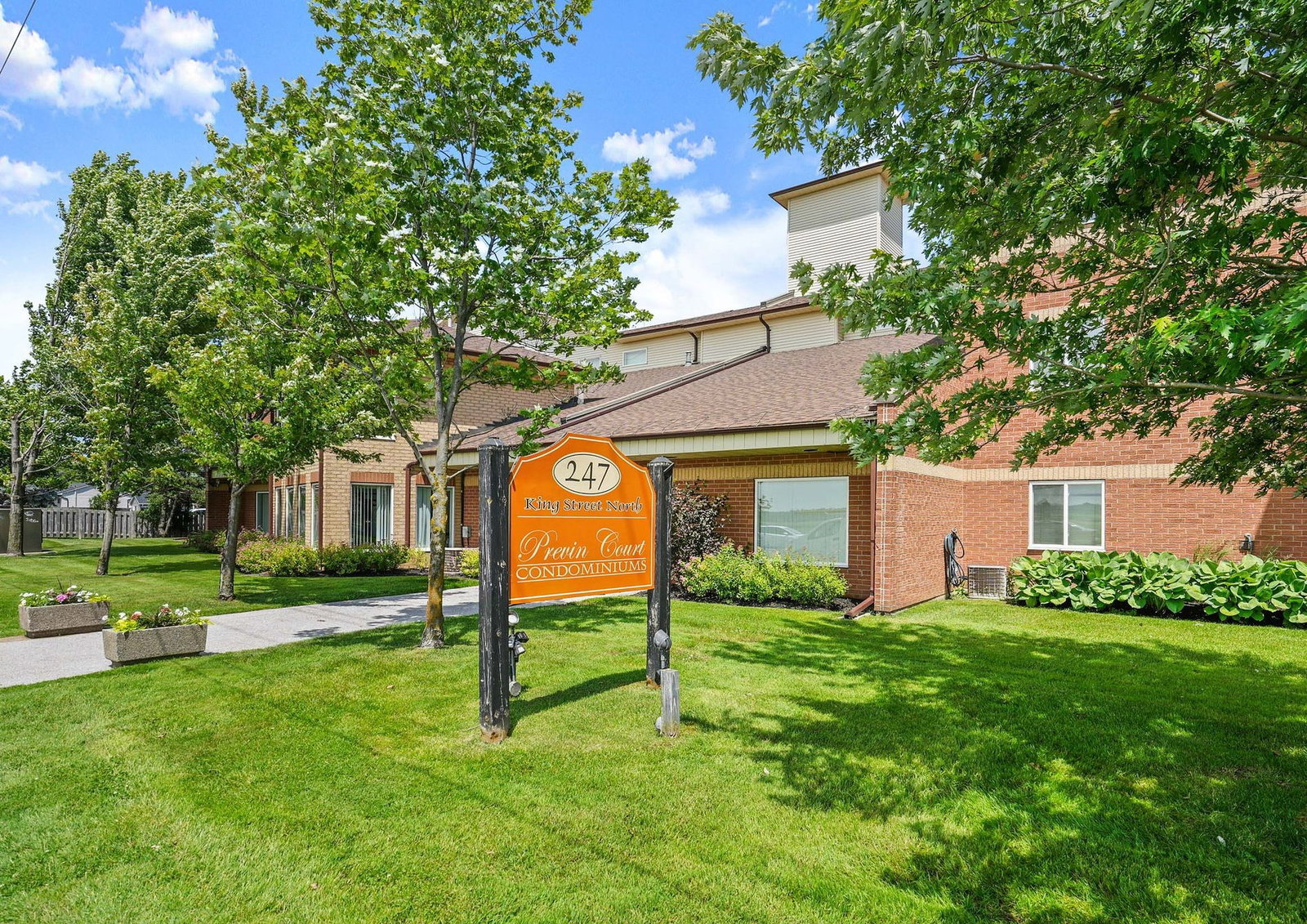 Victorian Village Alliston condo