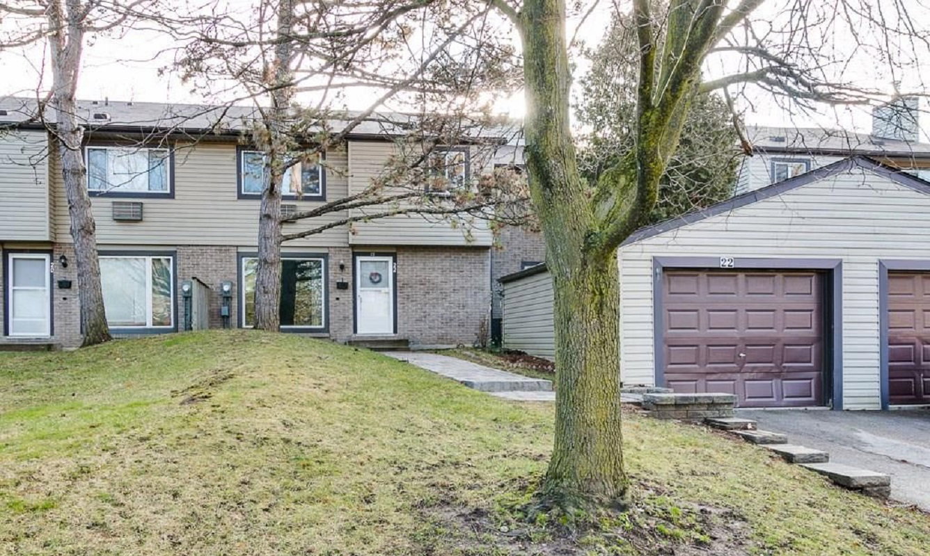 22 Wilsonview Avenue condo building exterior