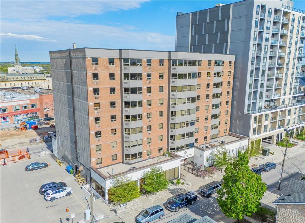 Wyndamere Place Condos exterior