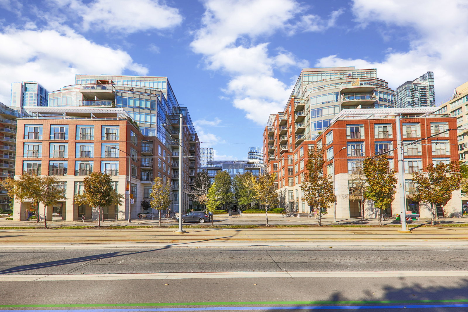 500 Queens Quay West exterior