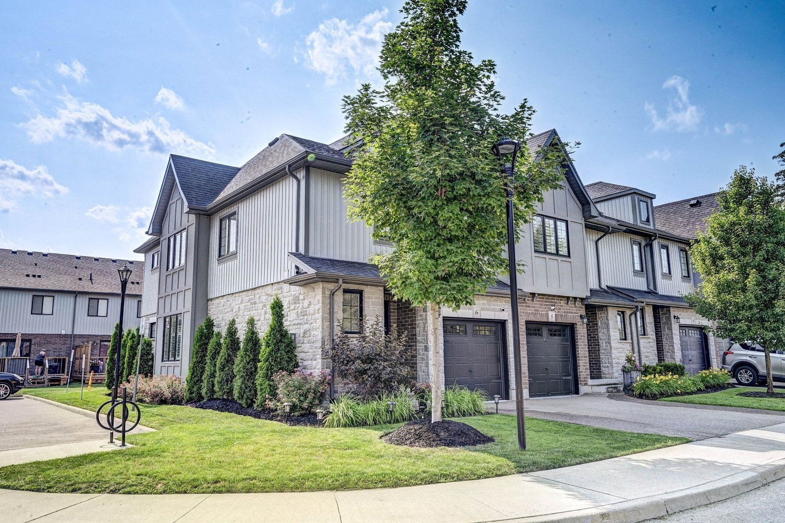 Blackbridge Towns exterior