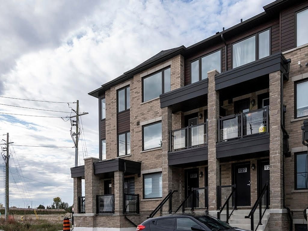 37 & 131 Appletree Lane exterior