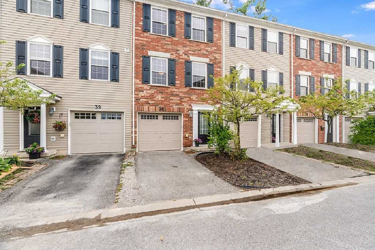 91 Coughlin Road condo building exterior