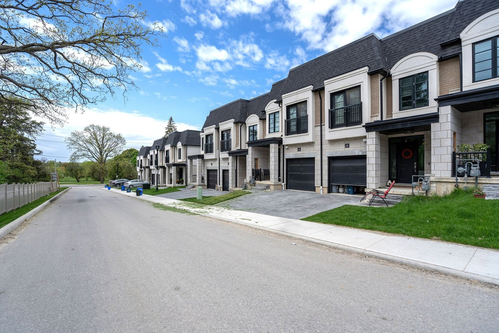 Vineyards Townhomes condo