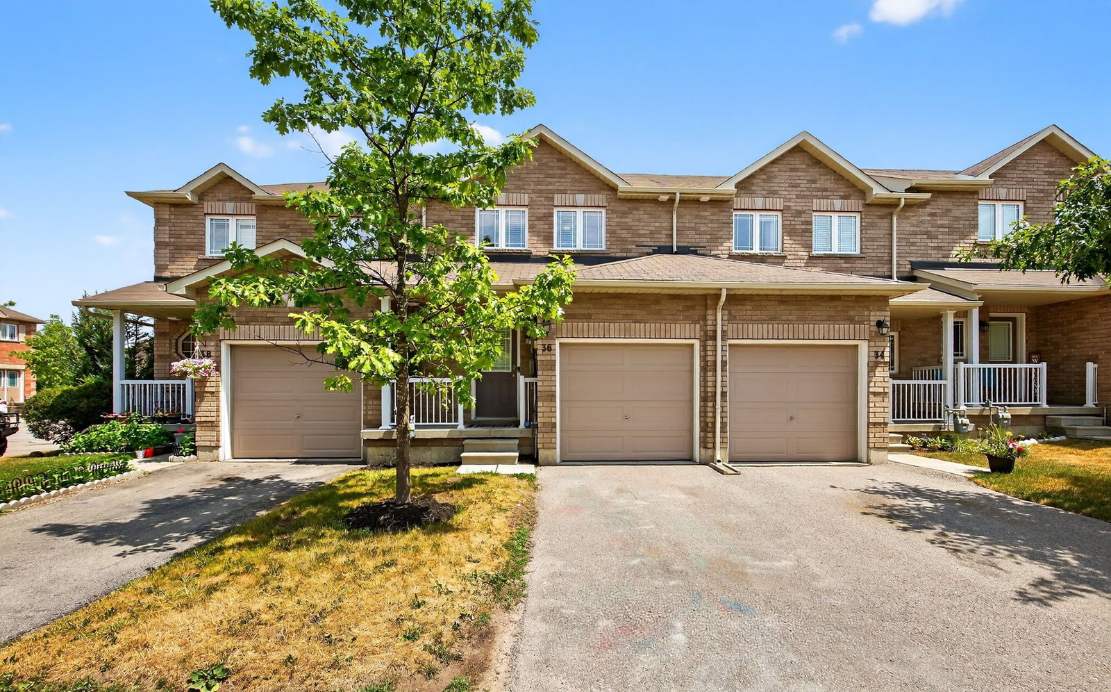 36 Southwoods Crescent exterior