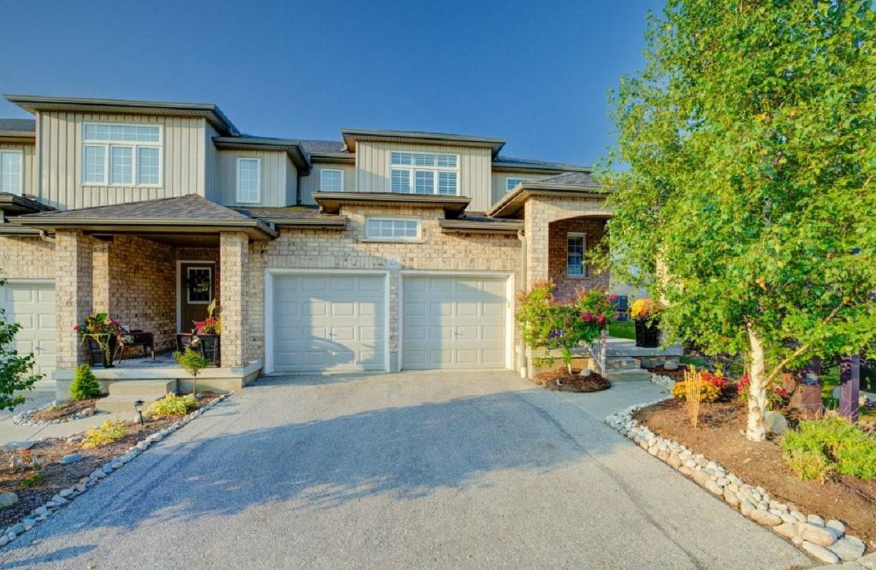 31 Townsend Townhomes exterior