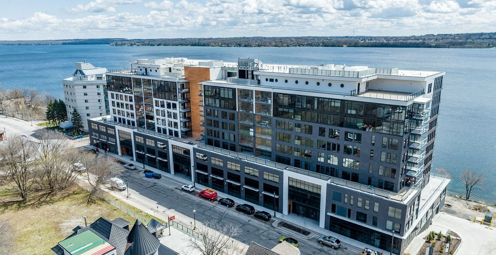 Lakhouse exterior