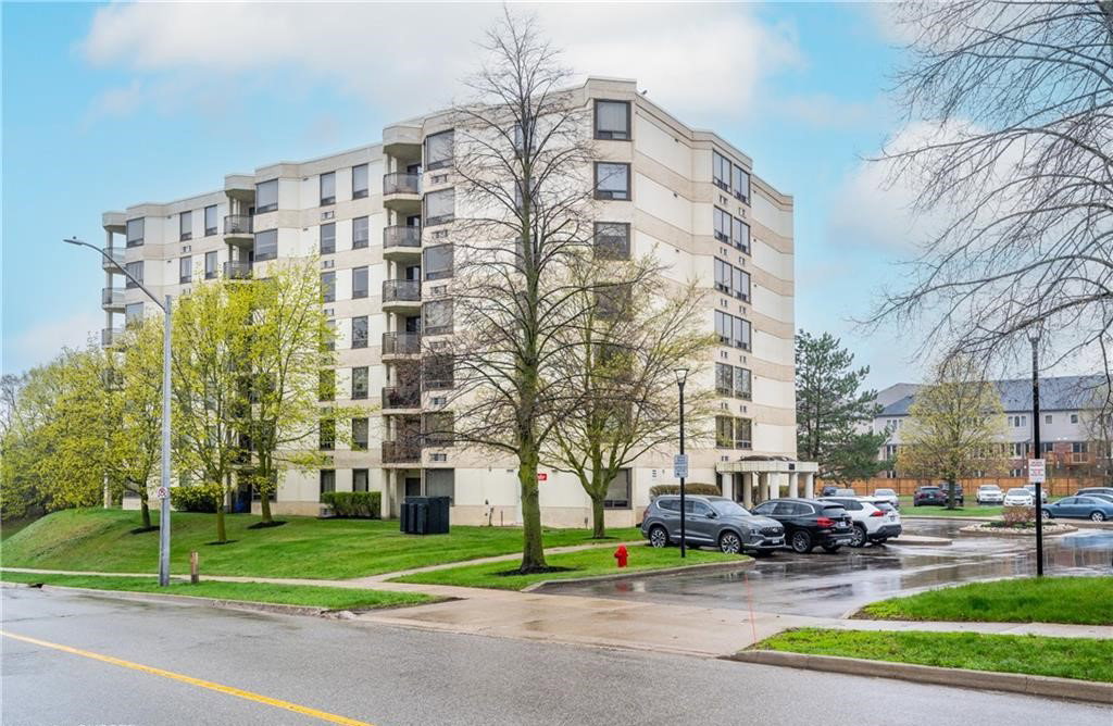 Valley Ridge Condominiums exterior
