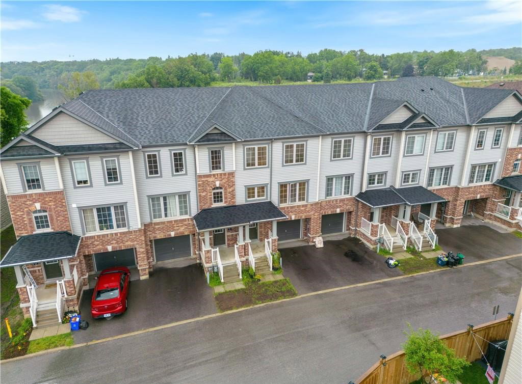 470 Linden Drive condo building exterior