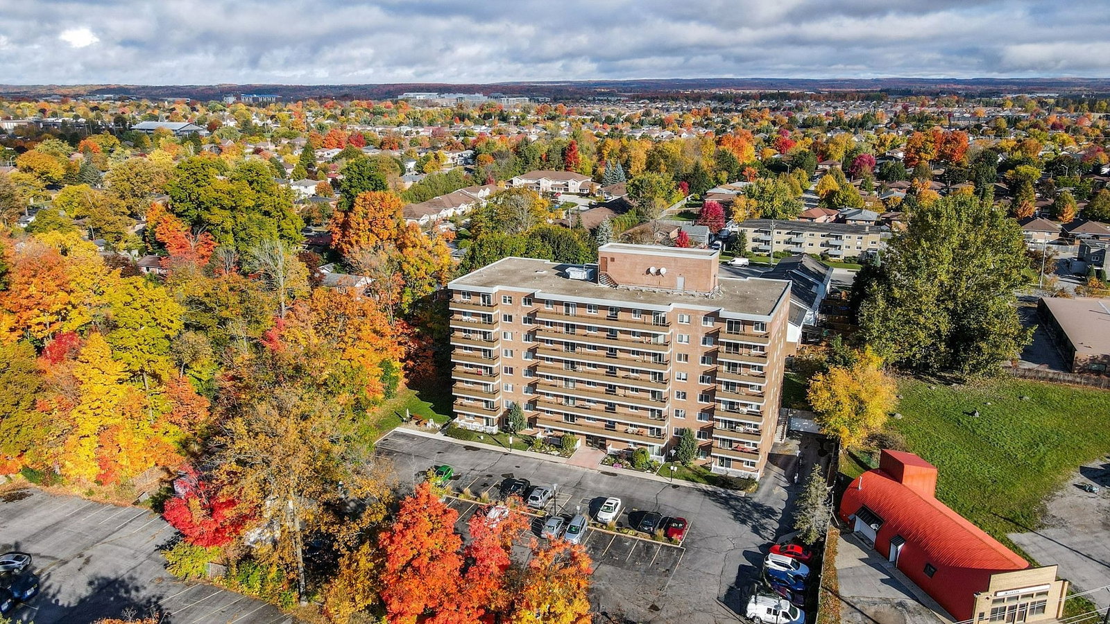 Carriage Park Condos exterior