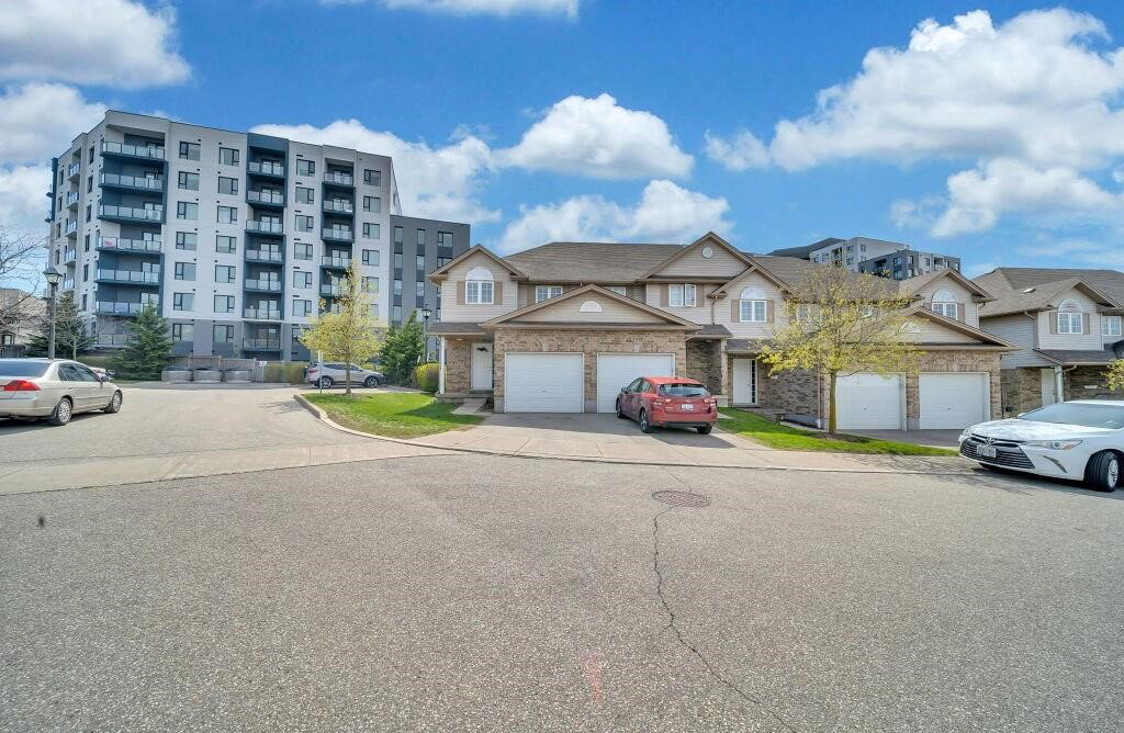 10 Fallowfield Drive exterior