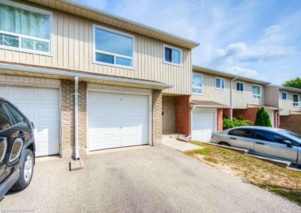 279 Bluevale Street North exterior