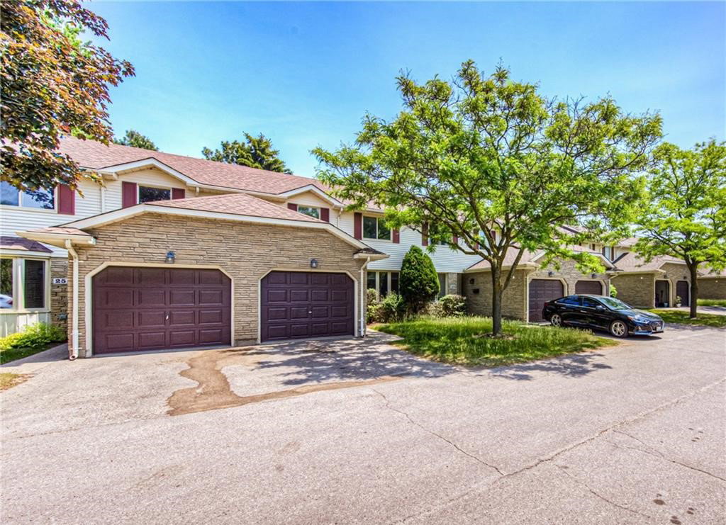 476 Kingscourt condo