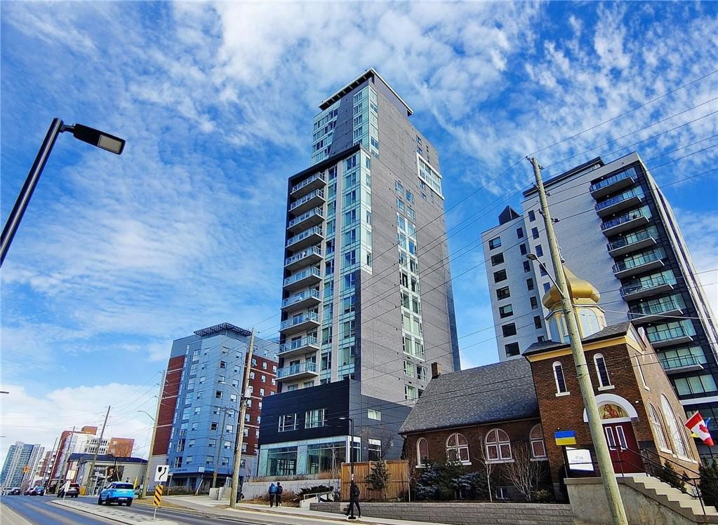 K2 Waterloo Condominiums Tower 1 exterior