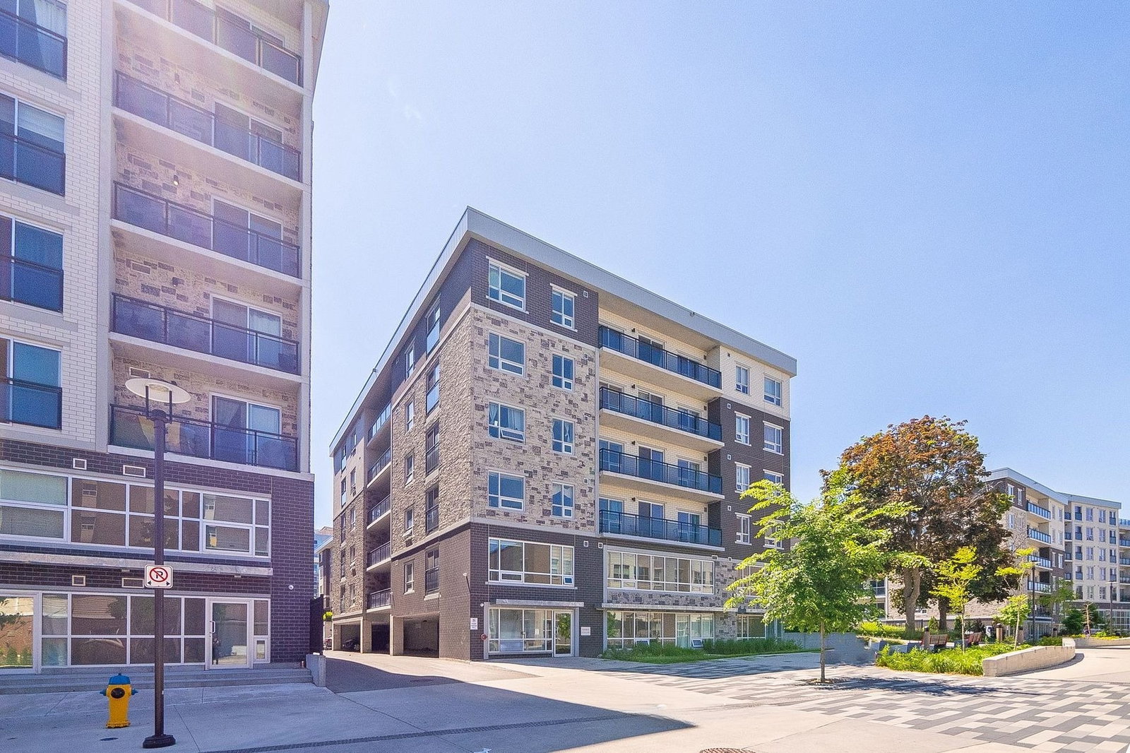 275 Larch Street exterior