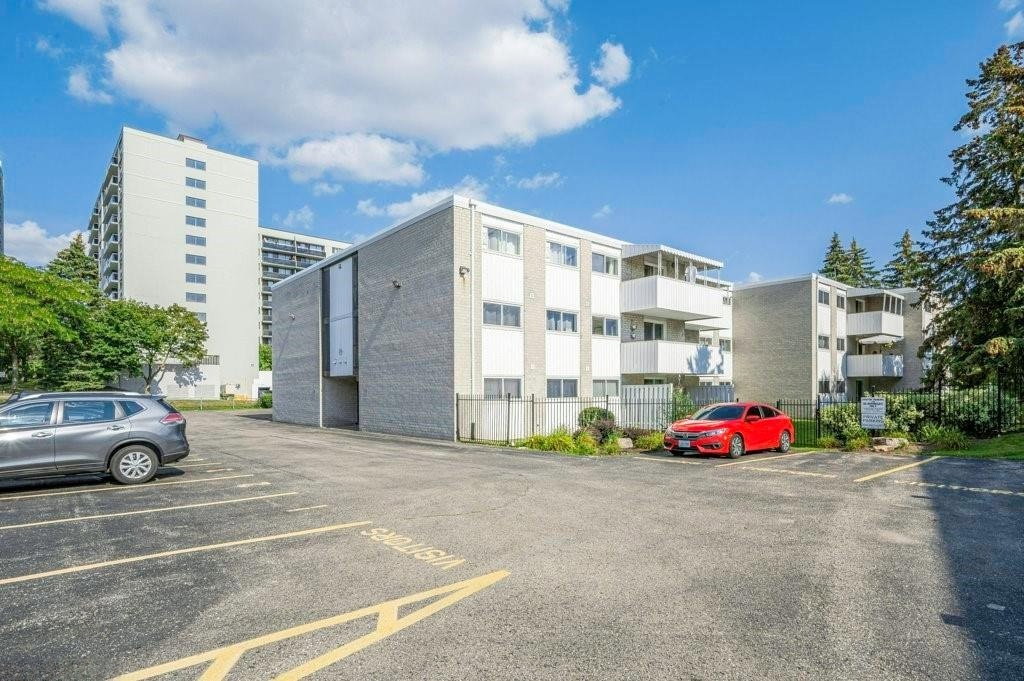 Mooregate Crescent exterior