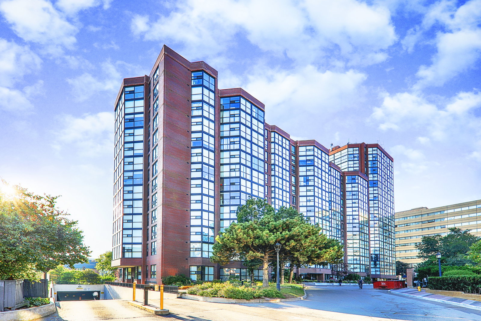 The Summit Condos exterior
