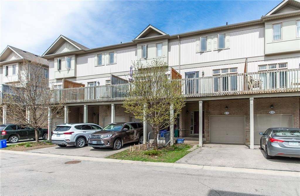 The Village of Laurelwood exterior