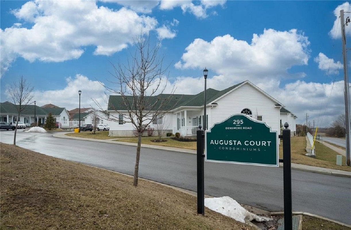 Augusta Court Condos exterior