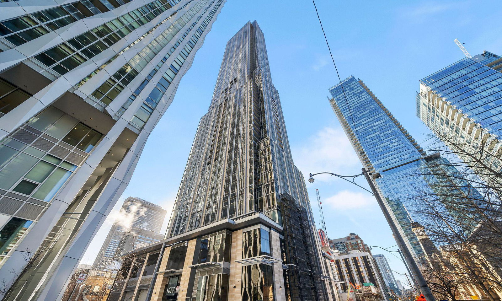 11 Yorkville exterior