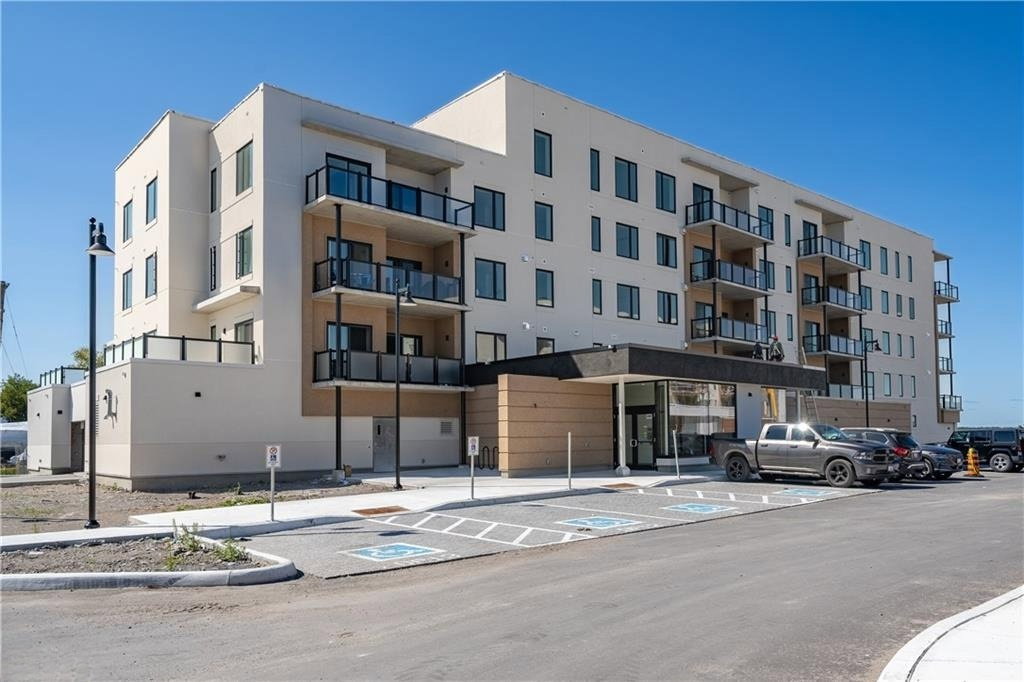 Balsam House condo building exterior