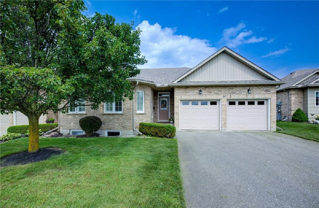 149 Laschinger Boulevard condo