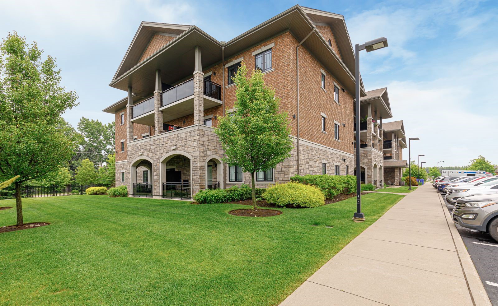 Dwett at Creekside exterior