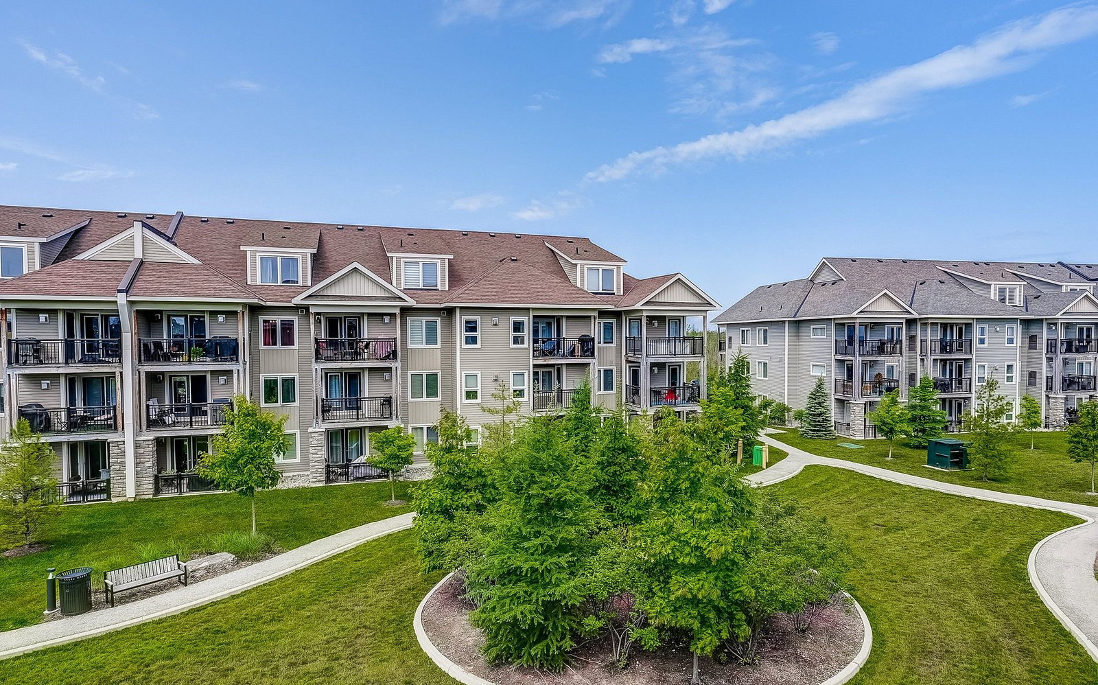 2-4 Cove Court exterior