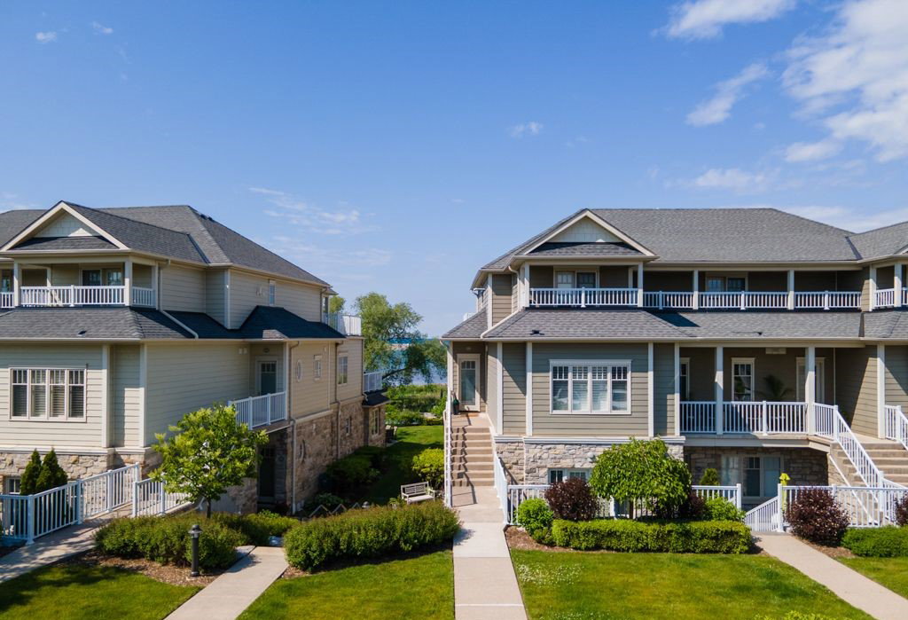 40 Trott Boulevard exterior