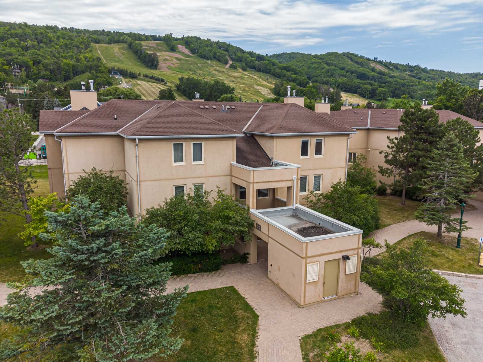 Mountain Walk exterior