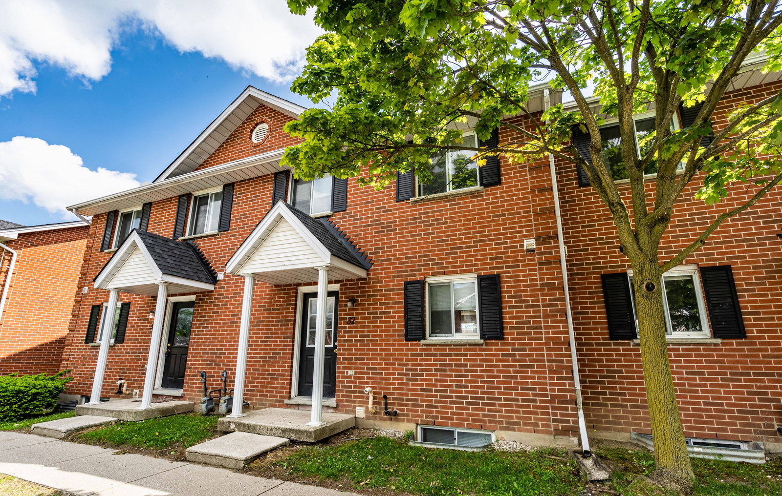 190 Fleming Drive exterior