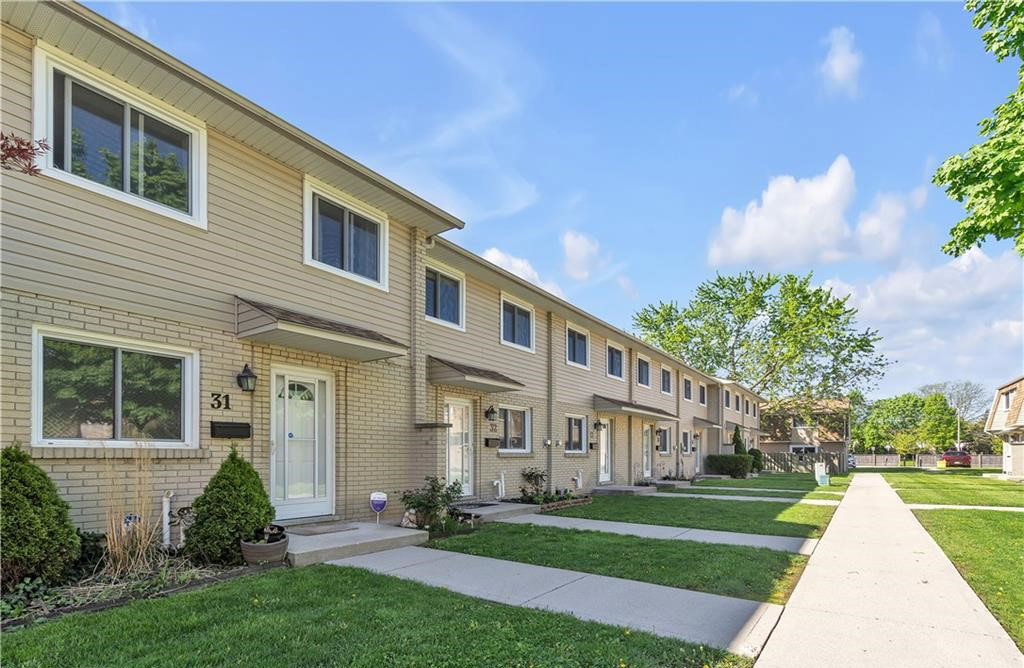775 Osgoode Drive exterior