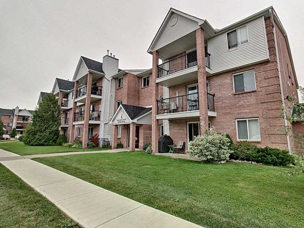 Meadows of White Oaks exterior