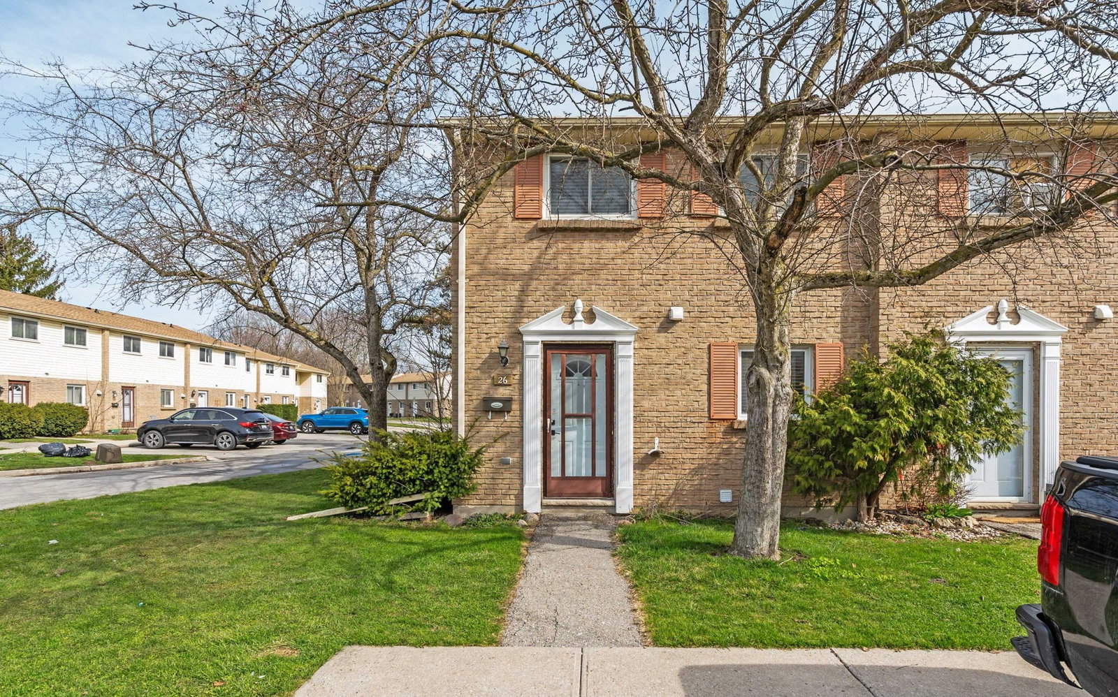 166 Southdale Road exterior