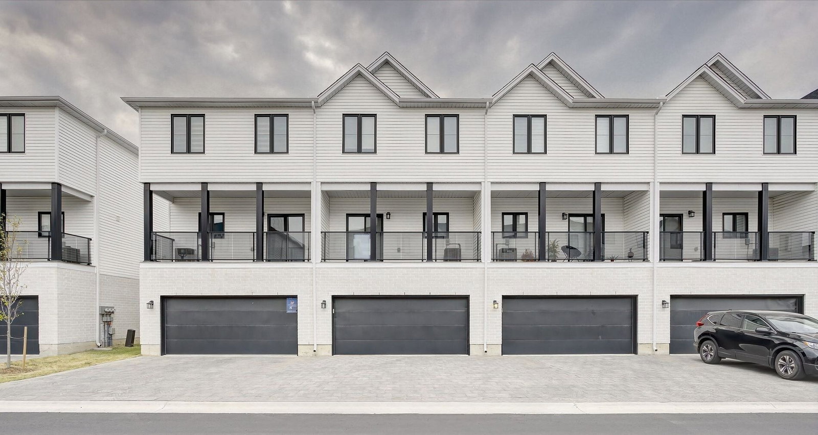 Royal Park Towns condo building exterior