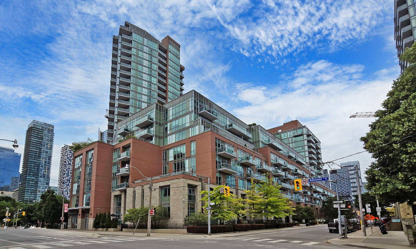 Vu South Tower condo