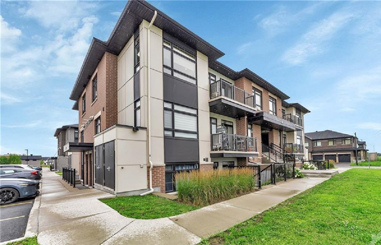 Bridlewood Trails exterior