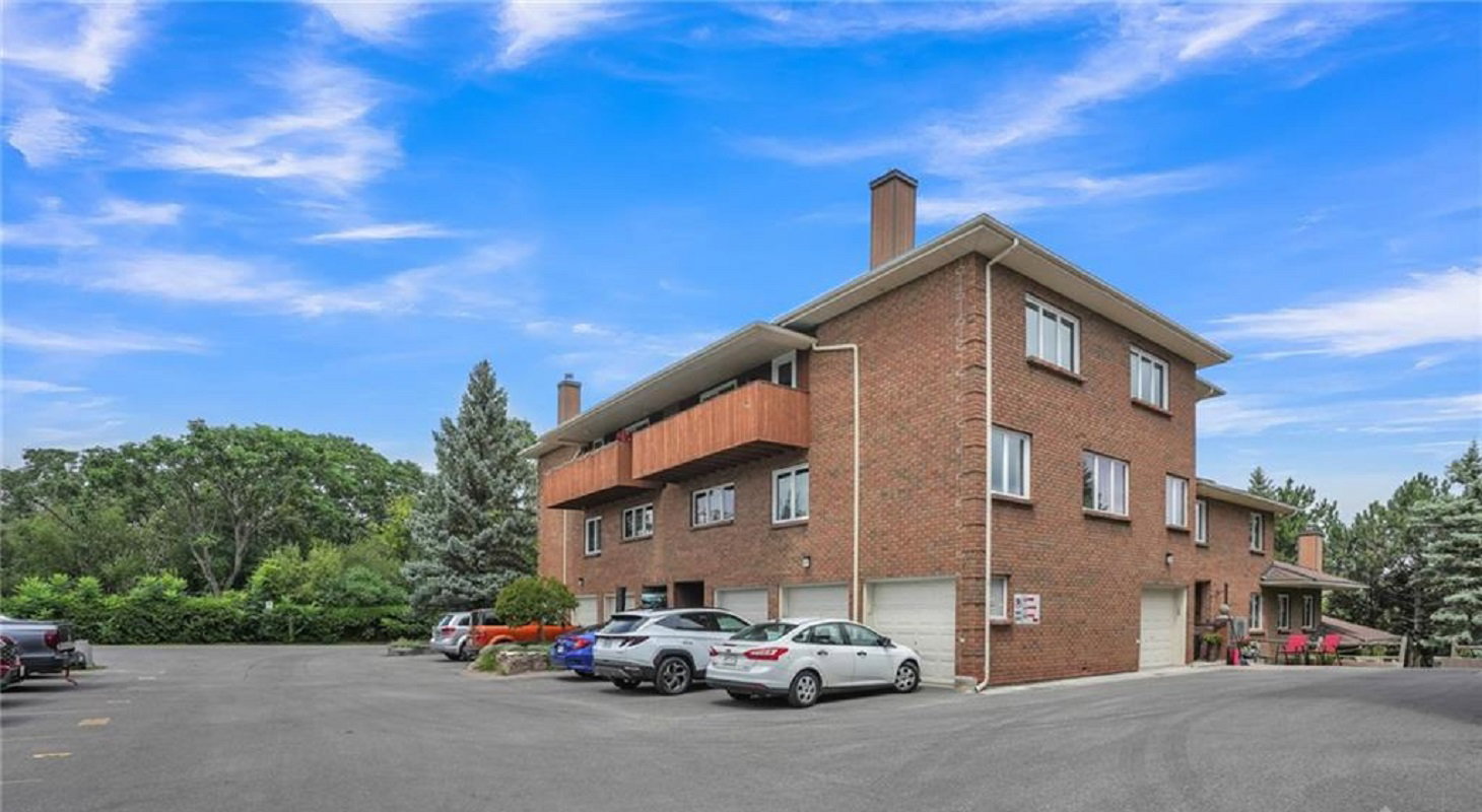 Eagle Ridge exterior