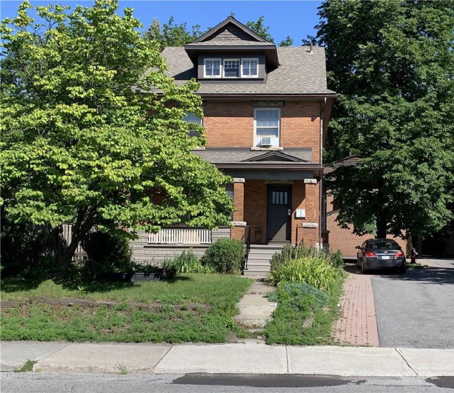 Carling Court condo building exterior