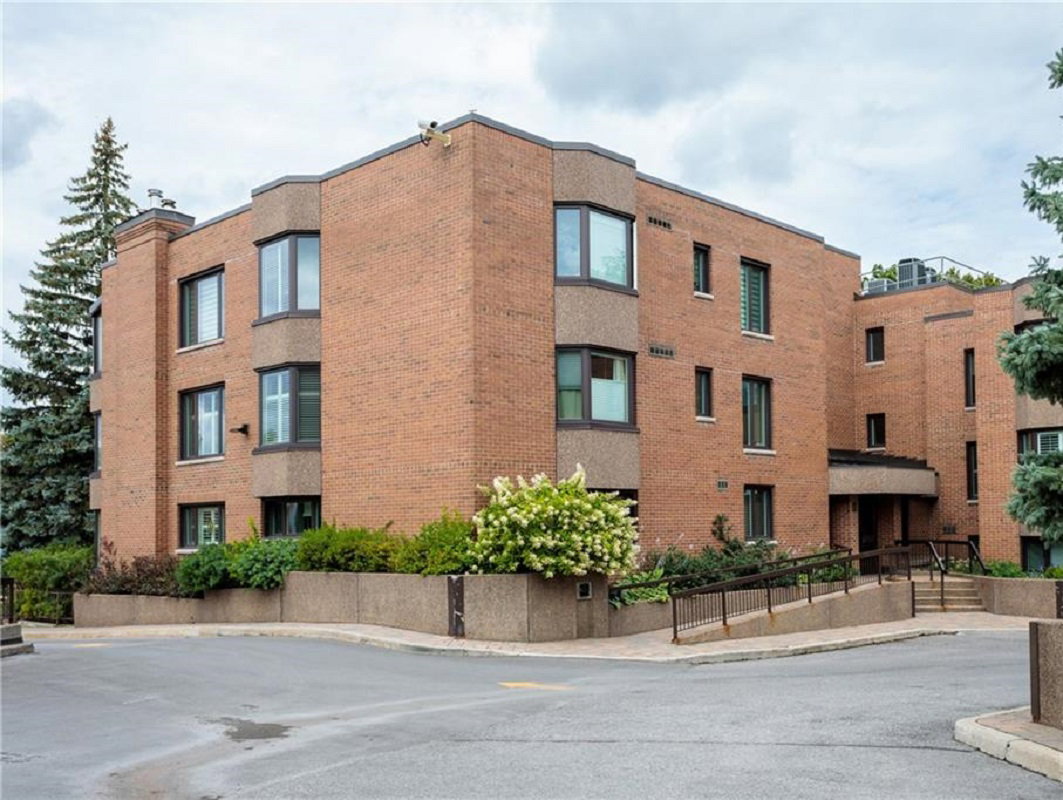 Botanica condo