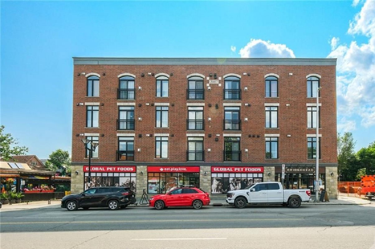 6 Grove exterior