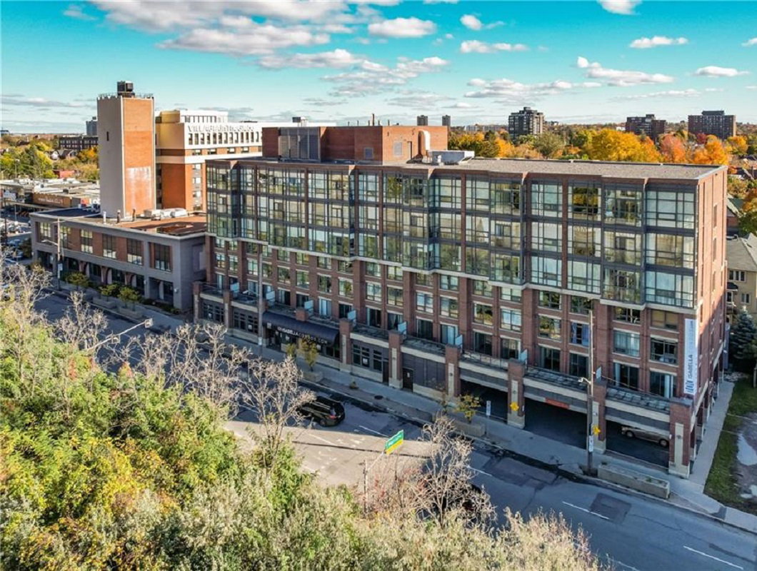100 Isabella Condos exterior