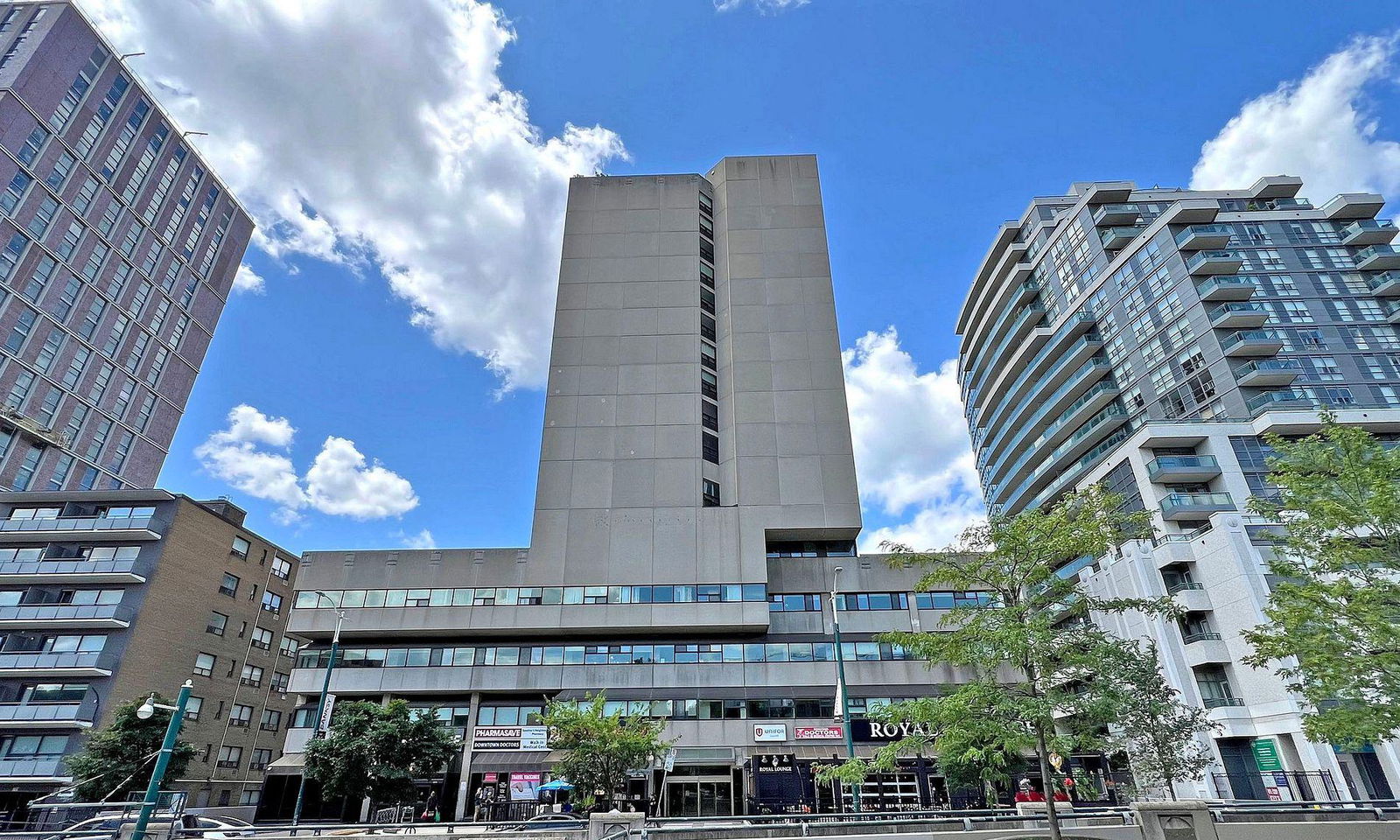 720 Spadina Avenue Co-Ownership exterior