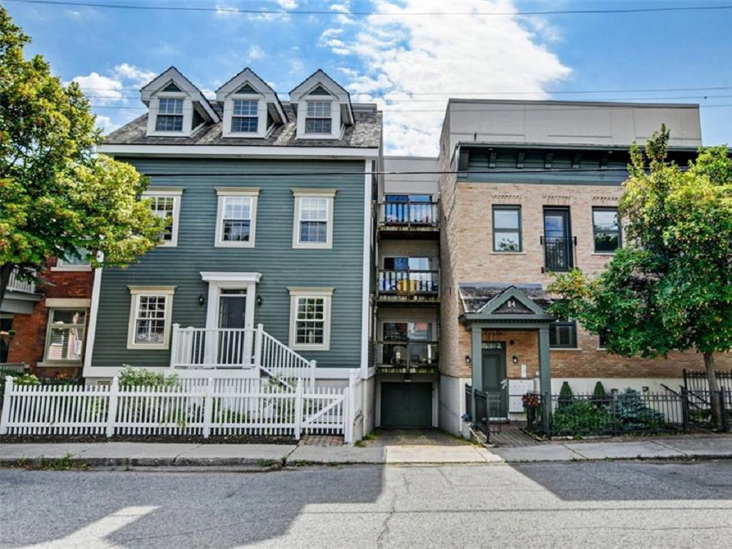 84 St. Andrew condo