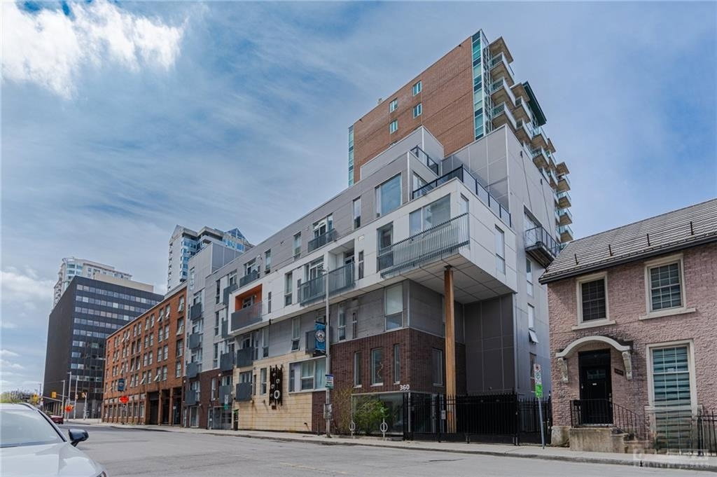 360 Lofts exterior