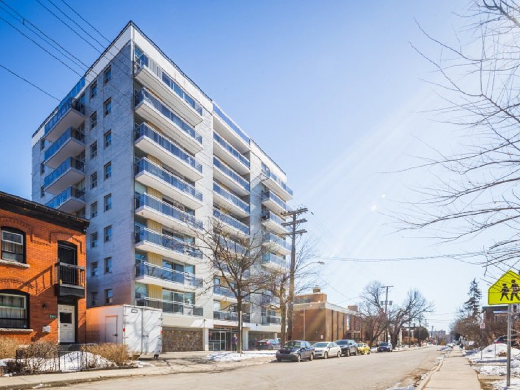 Nelson Place Apartments condo building exterior