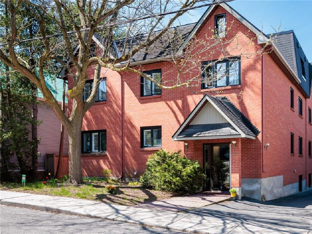 222 Russell Avenue Condos exterior
