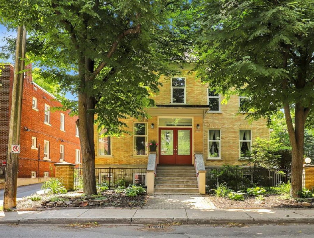 274 Daly Avenue Condos exterior