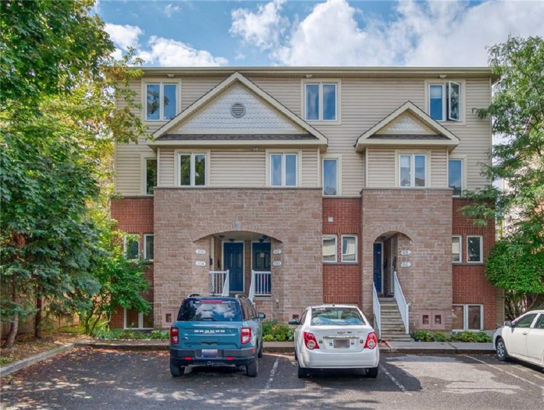 Parkway Woods Terrace Homes exterior