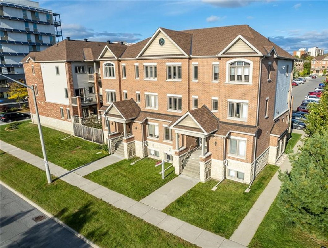 Aviation Private condo